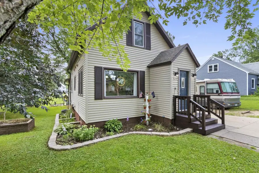 929 S BARTLETT STREET, Shawano, WI 54166 - #3