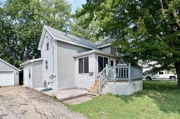 533 E PEARL STREET, Seymour, WI 54165 - #1