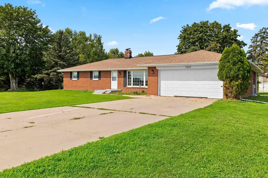 2565 S PINE TREE ROAD, De Pere, WI 54115 - #2