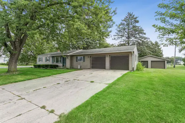 416 N 3RD STREET, Reedsville, WI 54230