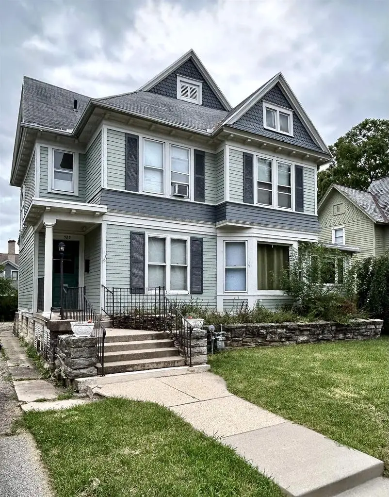 528 MT VERNON STREET, Oshkosh, WI 54901 - #2