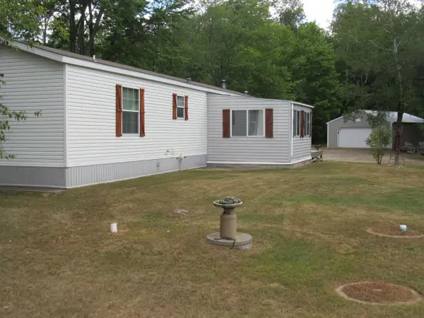 W8598 BEECHER LAKE ROAD, Pembine, WI 54156