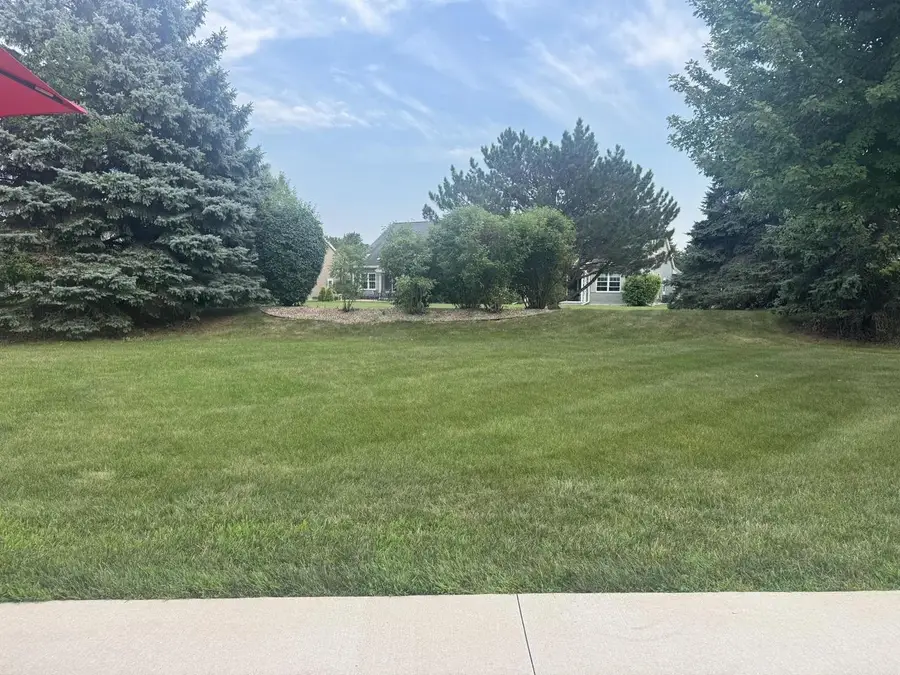 2591 VILLAGE LANE, Oshkosh, WI 54904 - #3