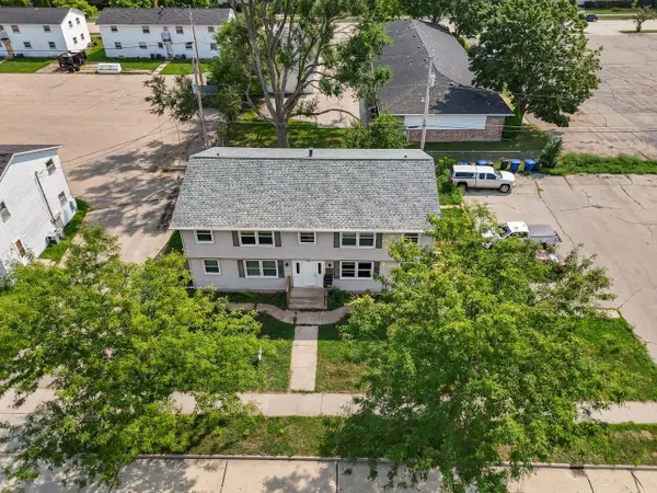 1842 EVANS STREET, Oshkosh, WI 54901