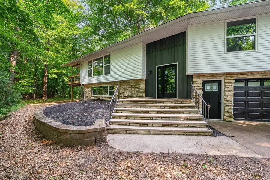 3973 W HIGHVIEW DRIVE, Appleton, WI 54913 - #2