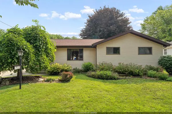1912 S WALDEN AVENUE, Appleton, WI 54915