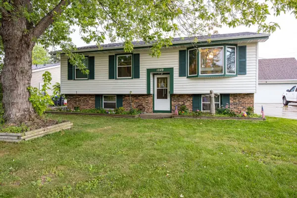 1049 GILLINGHAM ROAD, Neenah, WI 54956