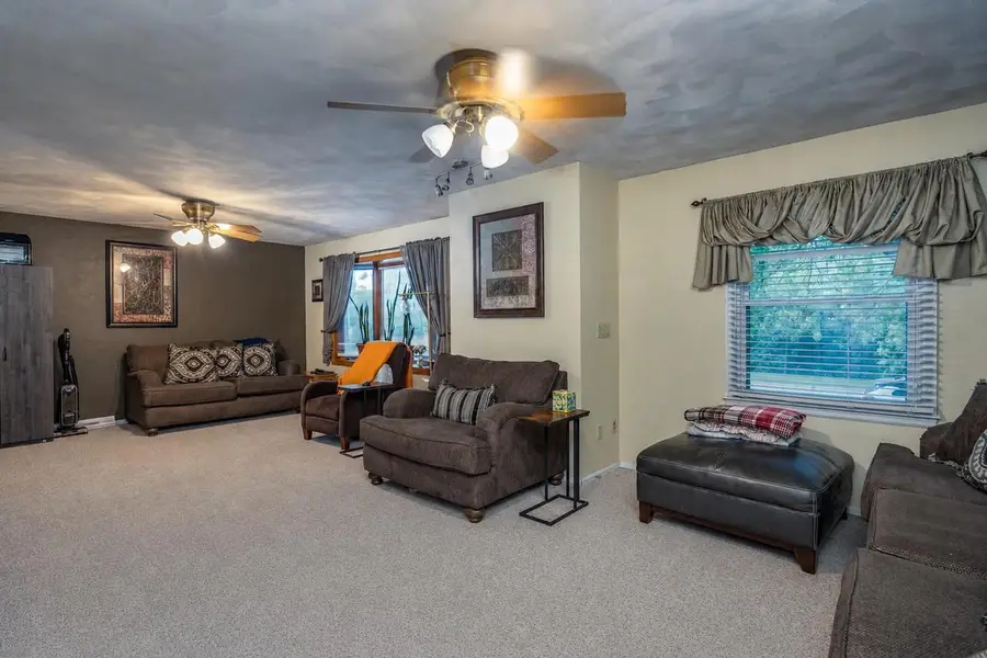 1049 GILLINGHAM ROAD, Neenah, WI 54956 - #2