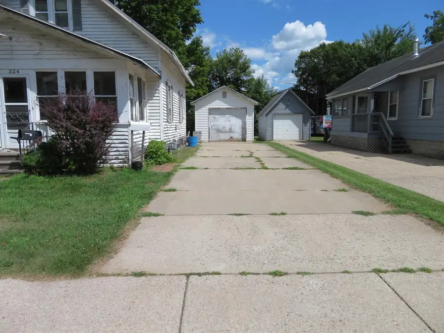 324 S WASHINGTON STREET, Shawano, WI 54166 - #3