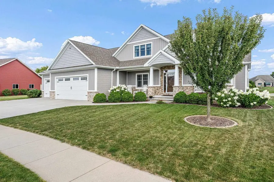 647 RUSCH DRIVE, Combined Locks, WI 54113 - #3