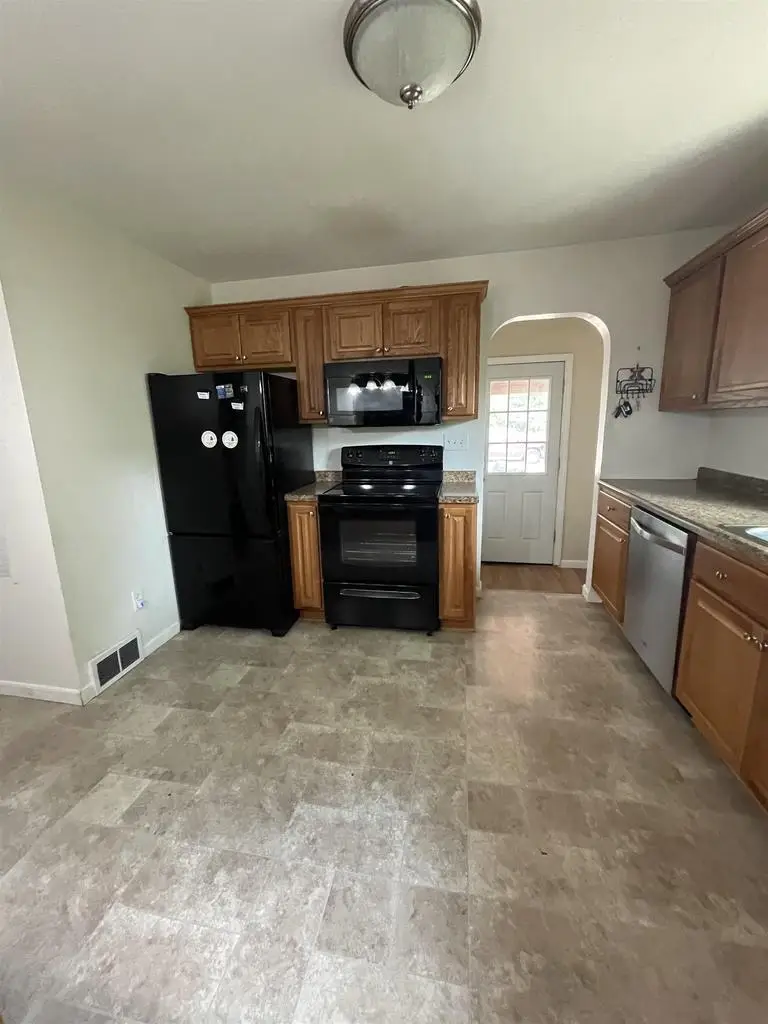708 E BREITUNG AVENUE, Kingsford, MI 49802 - #3
