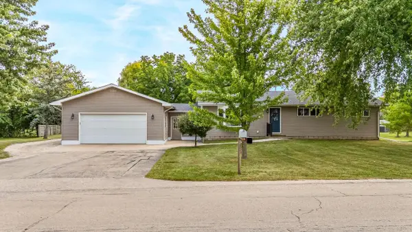 310 LINCOLN AVENUE, Omro, WI 54963