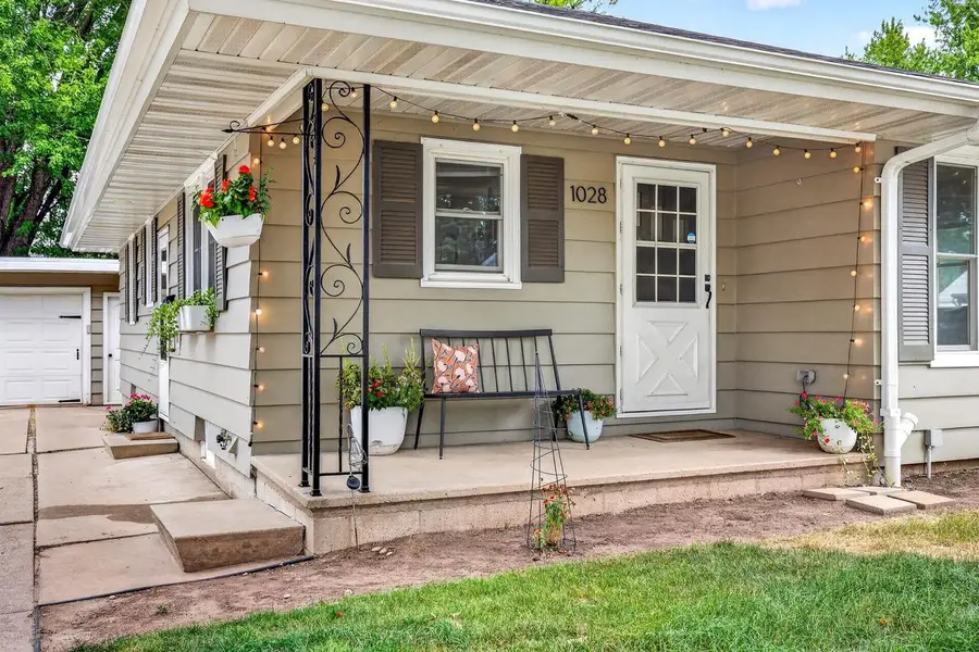 1028 TYLER AVENUE, Oshkosh, WI 54902 - #2