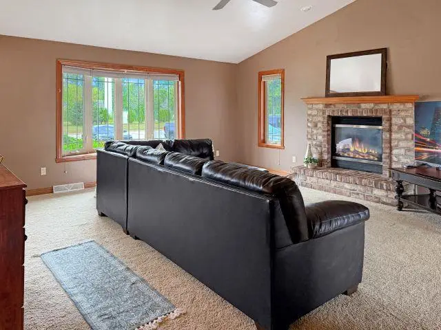 3136 EGAN LANE, Green Bay, WI 54311 - #3