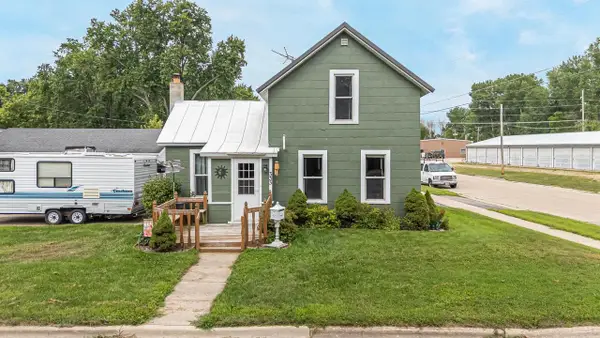 333 LYON STREET, New London, WI 54961