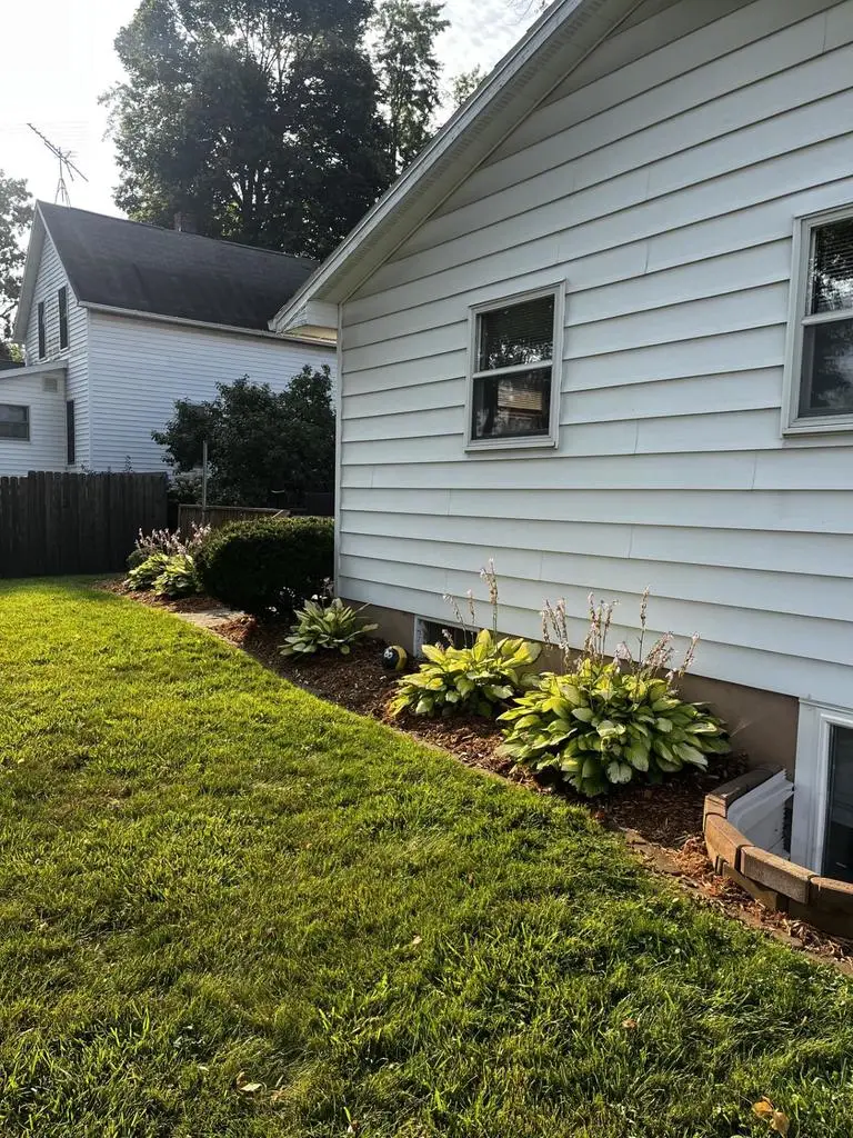 141 ROBBINS STREET, Seymour, WI 54165 - #3