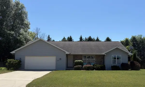 1927 CROSS CREEK CIRCLE, De Pere, WI 54115
