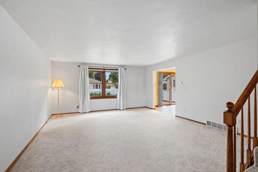 1043 COPPENS ROAD, Green Bay, WI 54303 - #2