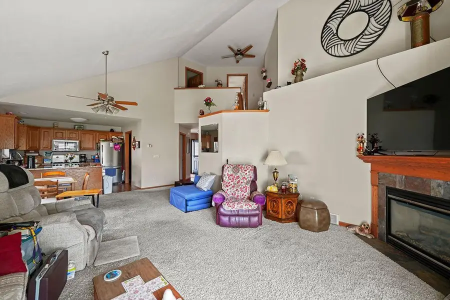 711 W PACKER AVENUE, Oshkosh, WI 54901 - #2