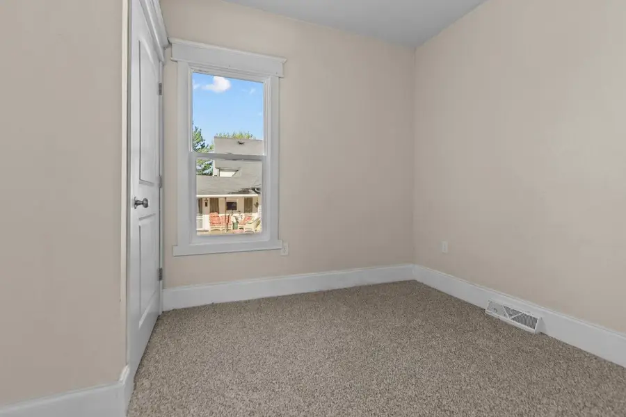 222 W MOORE STREET, Berlin, WI 54923 - #2
