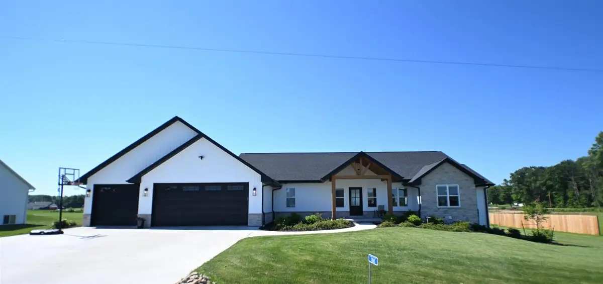 3765 WESTPOINT ROAD, Suamico, WI 54313 - #1