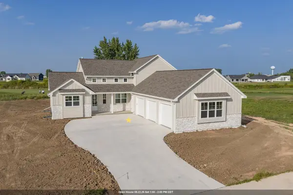 122 BECKERAE COURT, Wrightstown, WI 54180