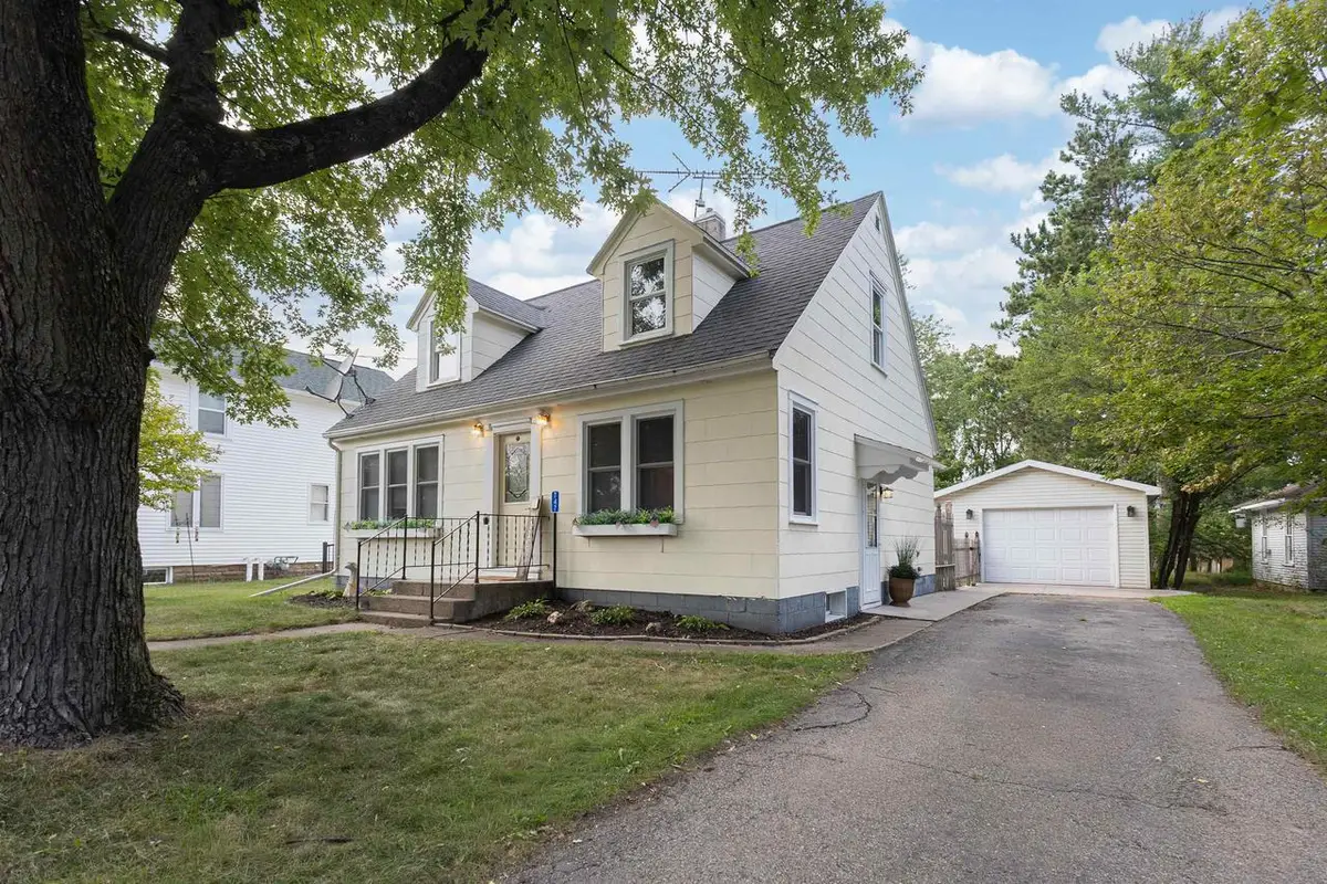 747 MAPLE AVENUE, Wild Rose, WI 54984 - #1