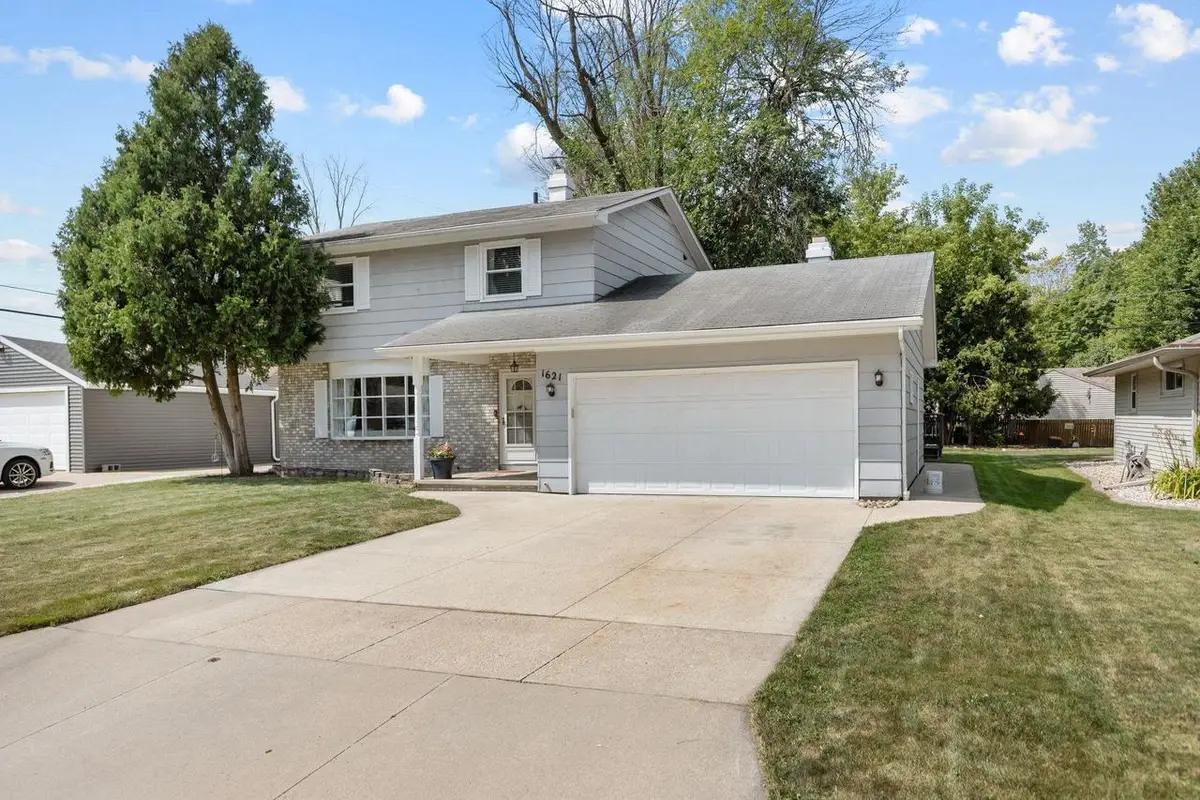 1621 N MCDONALD STREET, Appleton, WI 54911 - #1
