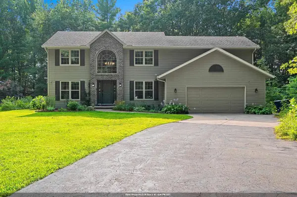 3611 ROYAL OAKS COURT, Suamico, WI 54173