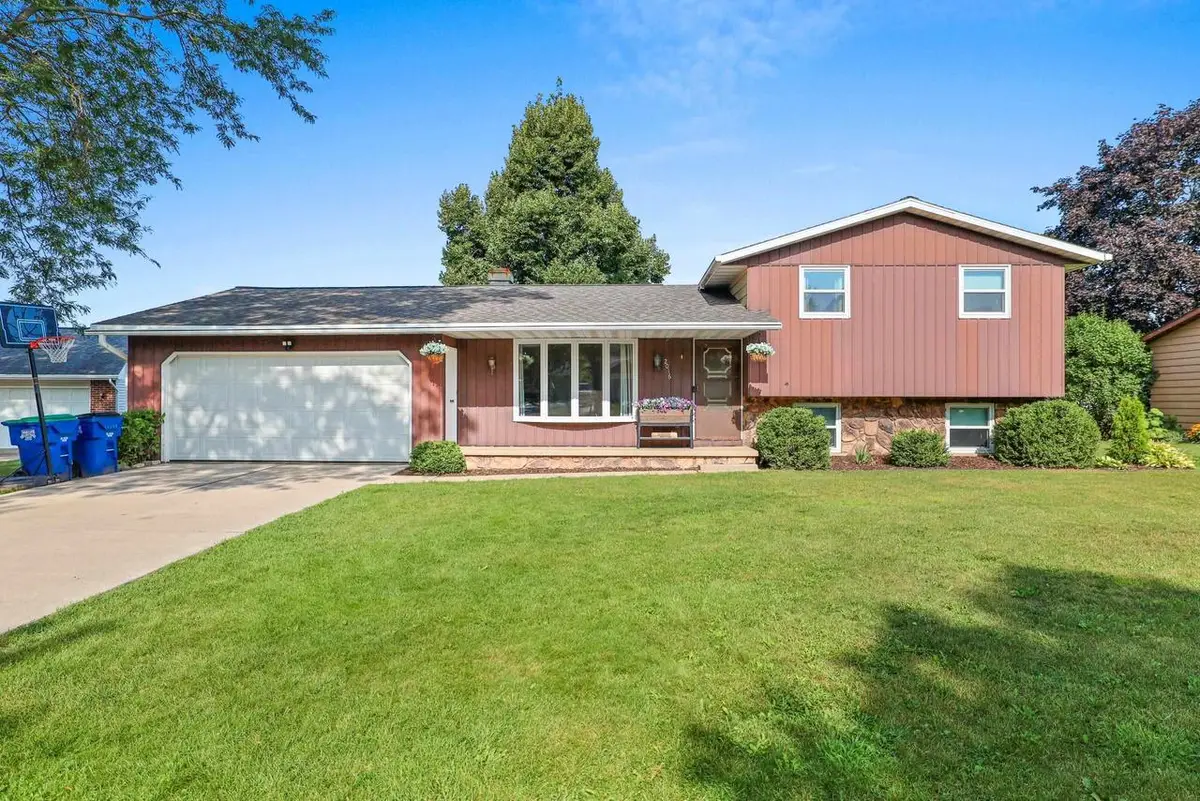 2016 BALTIC TERRACE, Green Bay, WI 54311 - #1