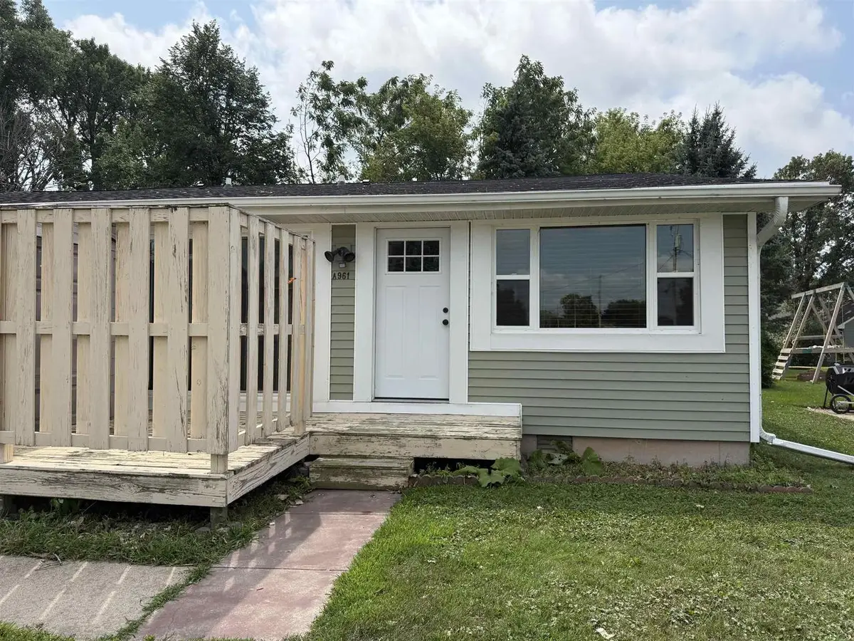 961 7TH STREET  #A, Menasha, WI 54952 - #1
