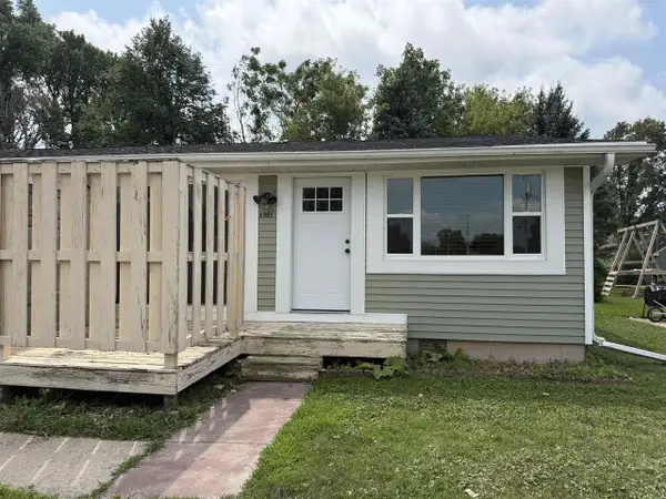 961 7TH STREET  #A, Menasha, WI 54952
