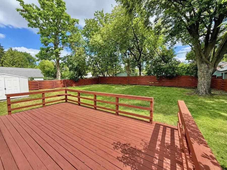 564 OAK STREET, Neenah, WI 54956 - #2