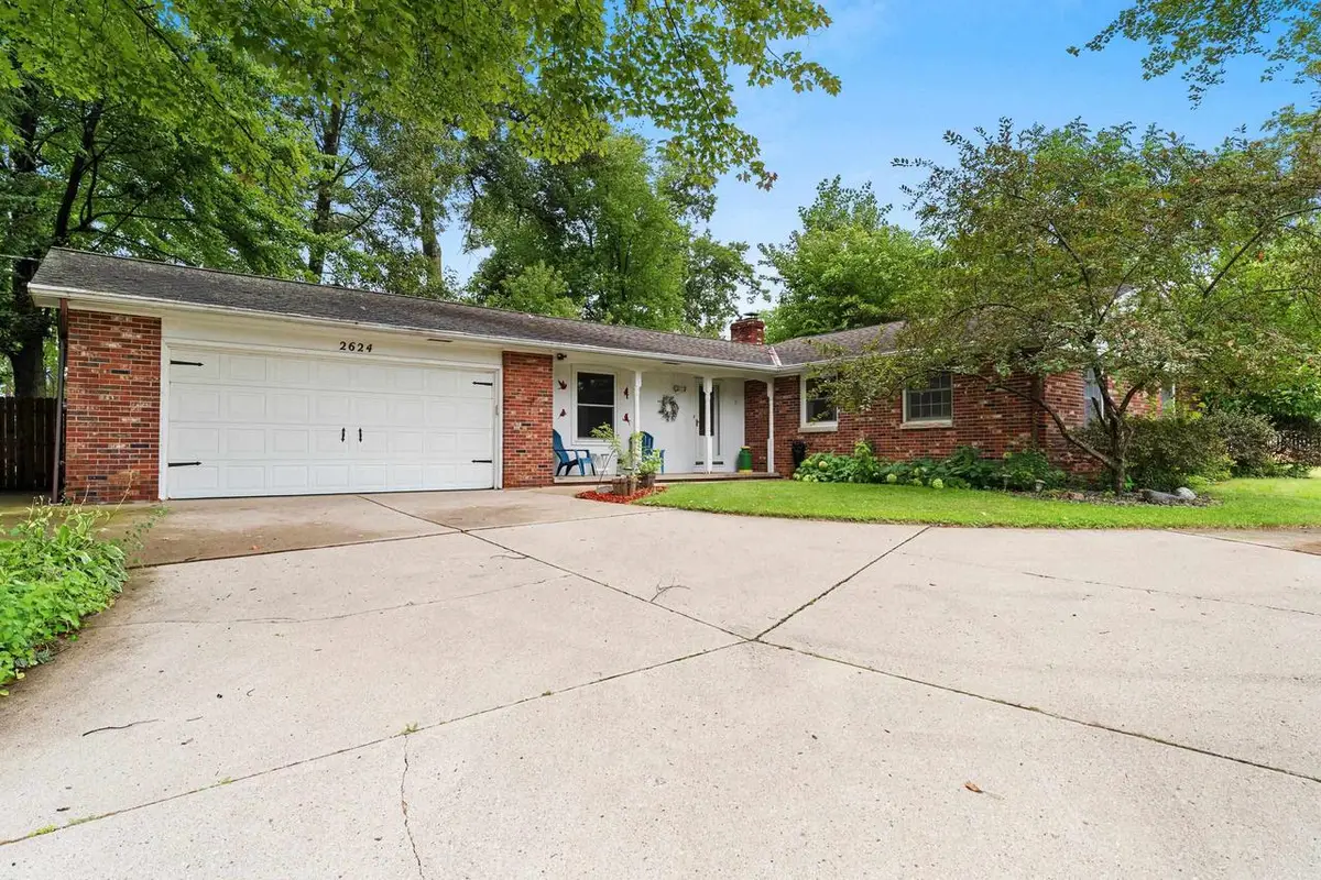 2624 OAKWOOD DRIVE, Green Bay, WI 54304 - #1