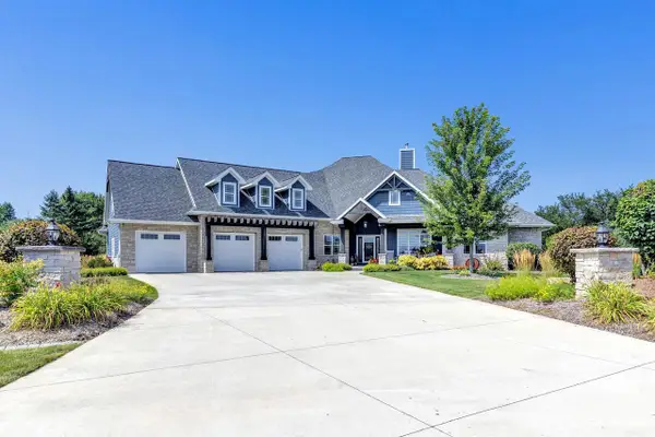 2836 OAK STREAM DRIVE, De Pere, WI 54115