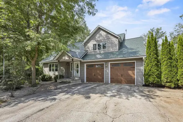 3007 LONGVIEW LANE, Suamico, WI 54173