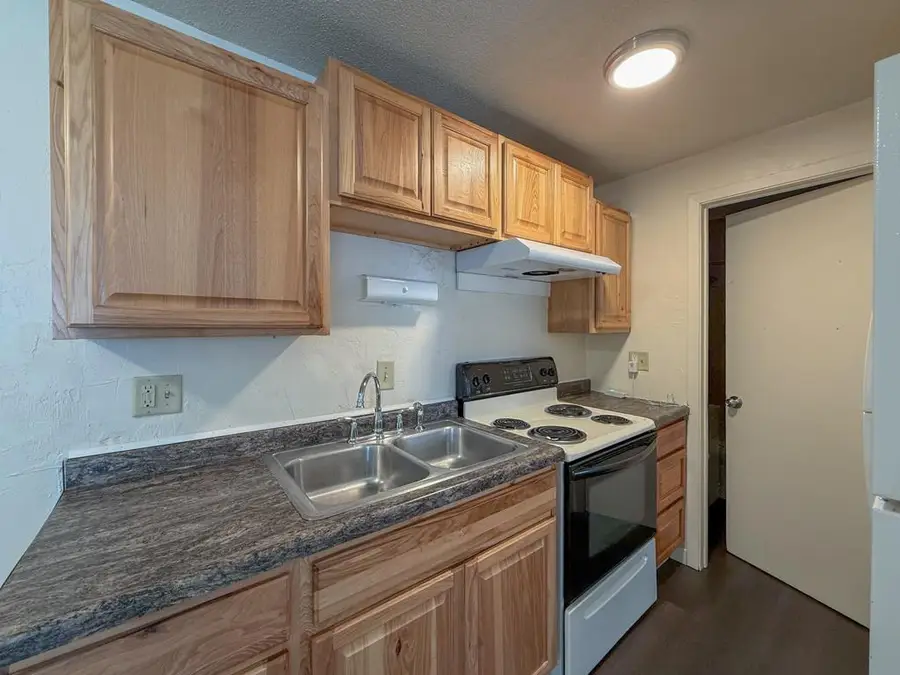 2241 IMPERIAL LANE, Green Bay, WI 54302 - #3