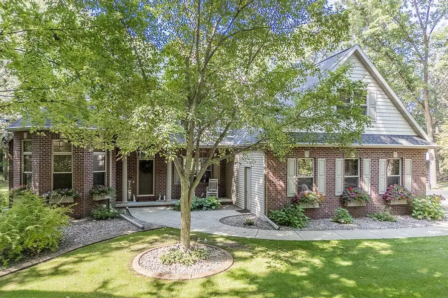 N3839 WOODFIELD LANE, New London, WI 54961 - #2