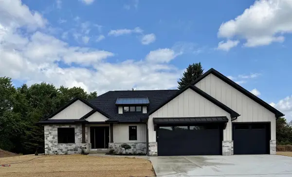 4195 HALF CROWN, De Pere, WI 54115