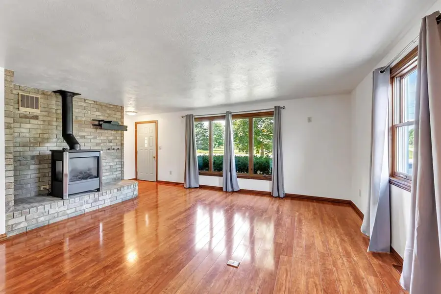 660 N NORTHVIEW ROAD, Green Bay, WI 54311 - #2