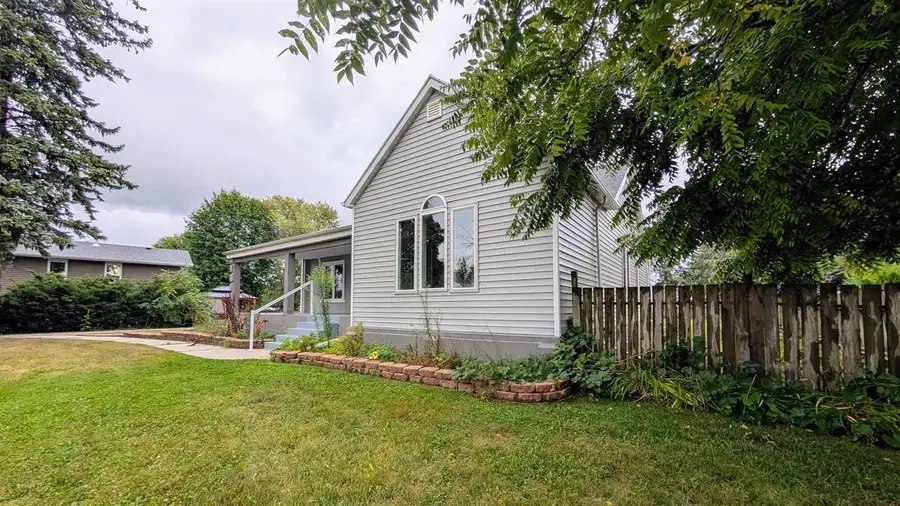 4013 MICHIGAN AVENUE, Manitowoc, WI 54220 - #3