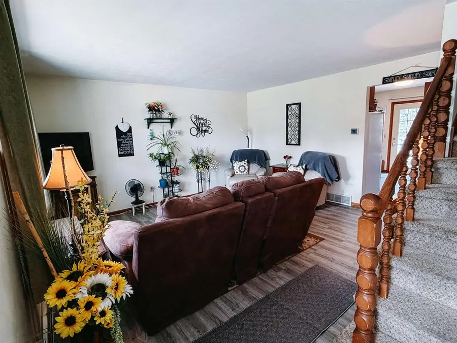 3120 W HIAWATHA DRIVE, Appleton, WI 54914 - #2
