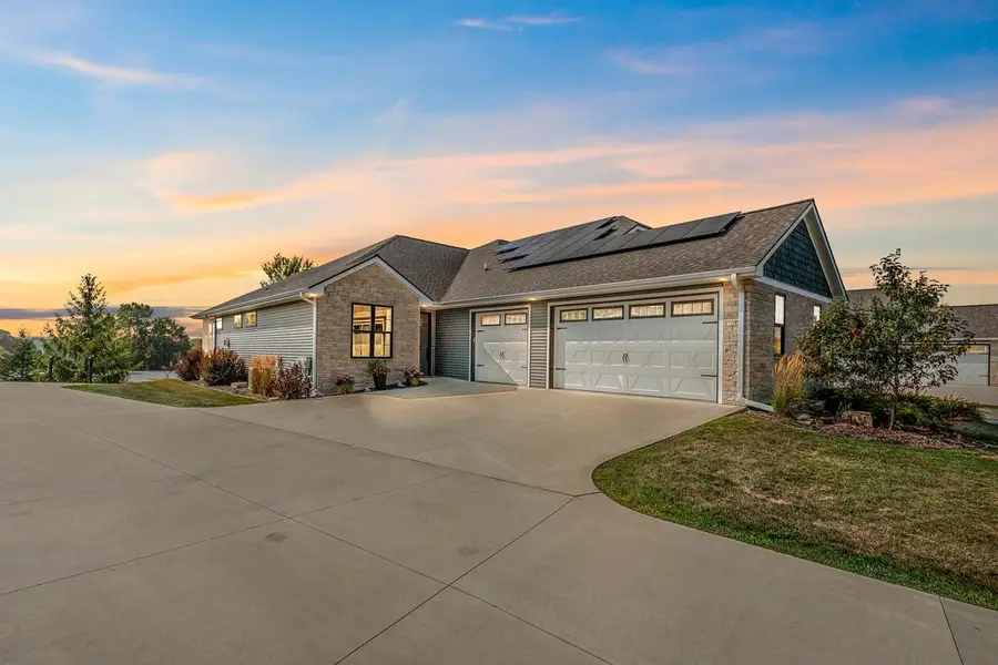 2742 CASTAWAY COURT, Green Bay, WI 54311 - #2