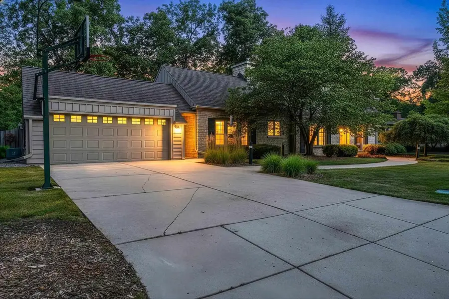 938 HICKORY AVENUE, De Pere, WI 54115 - #2