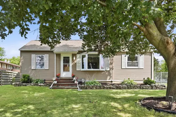 2412 CARLETON AVENUE, Appleton, WI 54915