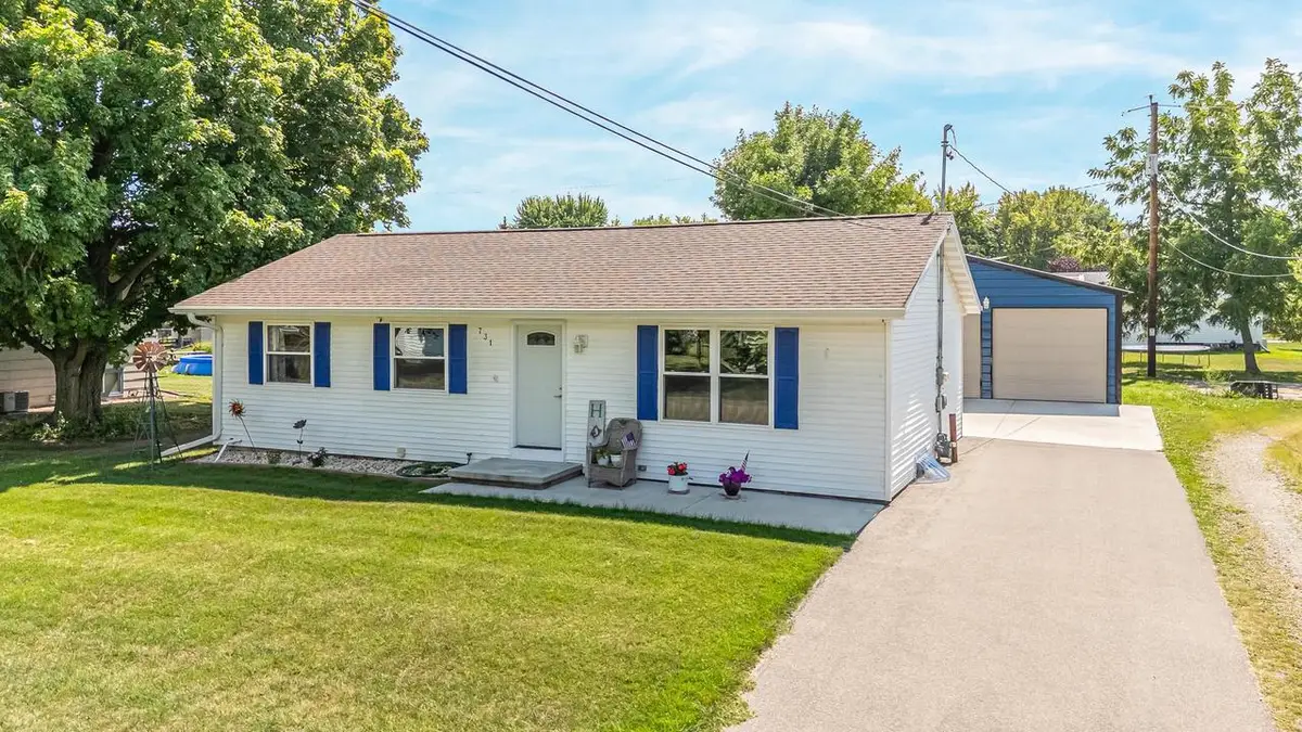731 PINE STREET, Winneconne, WI 54986 - #1