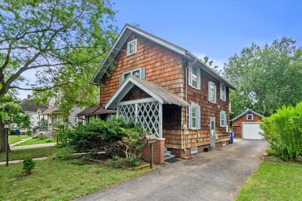 1729 N ONEIDA STREET, Appleton, WI 54911