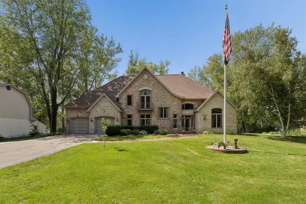 N3877 BETTY DRIVE, Hortonville, WI 54944