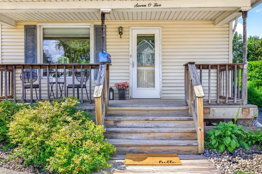 705 MADISON STREET, Little Chute, WI 54150 - #2
