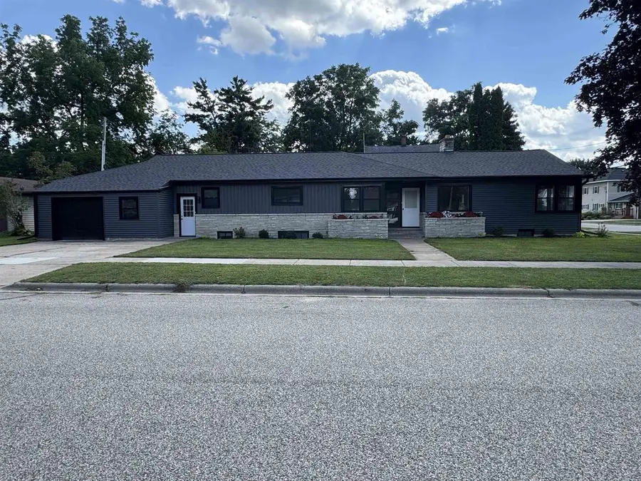 316 W 4TH STREET, Shawano, WI 54166 - #3